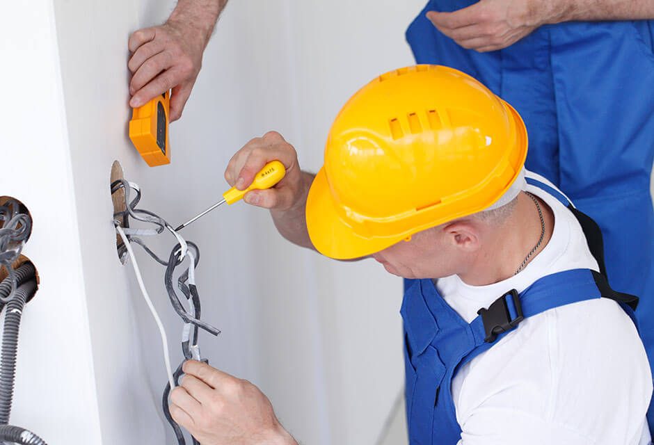 اعزام برقکار پروژه ساختمانی با نوان الکترونیک