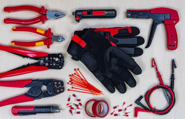 15 ابزار مورد نیاز برقکاری حرفه‌ای ساختمان
